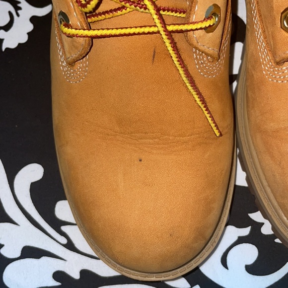 Timberland 6 inch Premium “wheat” boot - Picture 9 of 17